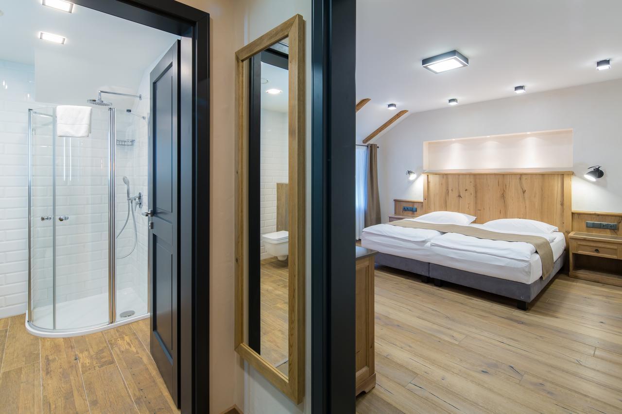 Hotel Male Versailles Κάρλοβι Βάρι Εξωτερικό φωτογραφία