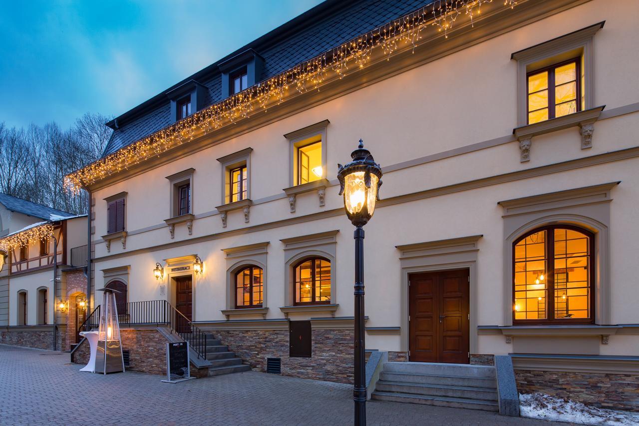 Hotel Male Versailles Κάρλοβι Βάρι Εξωτερικό φωτογραφία
