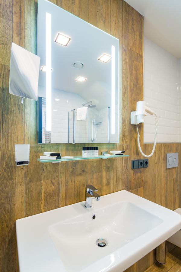 Hotel Male Versailles Κάρλοβι Βάρι Εξωτερικό φωτογραφία